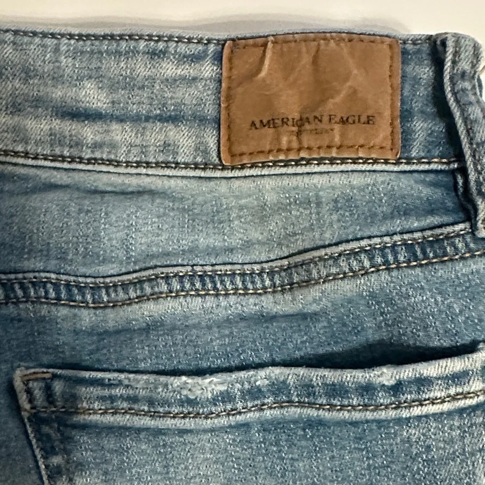 American Eagle Outfitters Light Blue Distressed Skinny Jeans - Picture 11 of 11